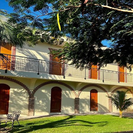 Hotel Yamili Пунта Кана Екстериор снимка